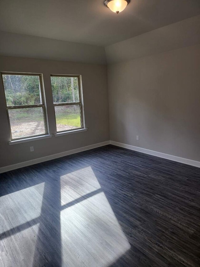 Building Photo - 7224 Lillie Dr