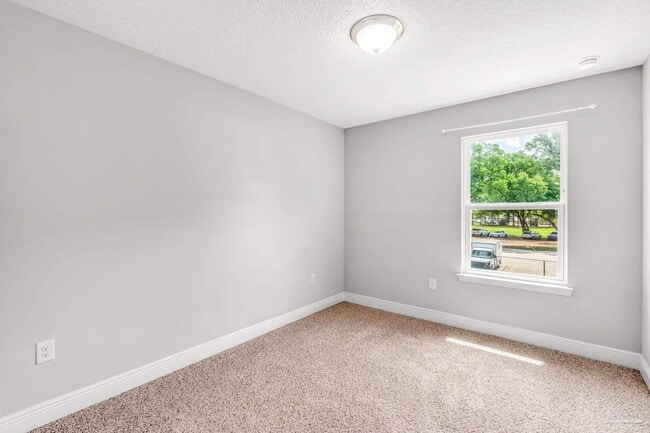 Building Photo - 6036 Royal Port Ct
