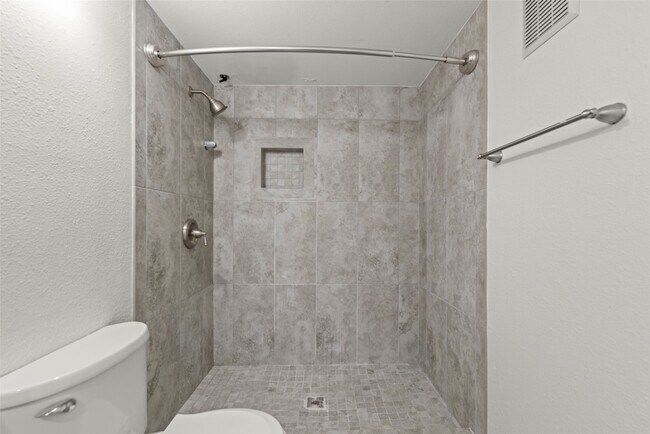 Building Photo - 12600 Melville Dr
