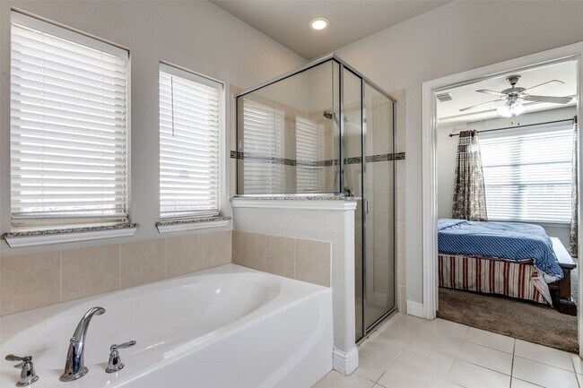 Building Photo - 8609 McCutchins Dr