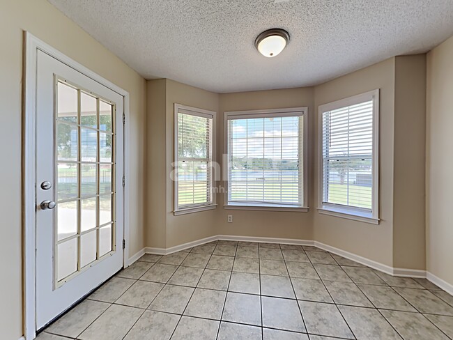 Building Photo - 3178 Stonehenge Drive