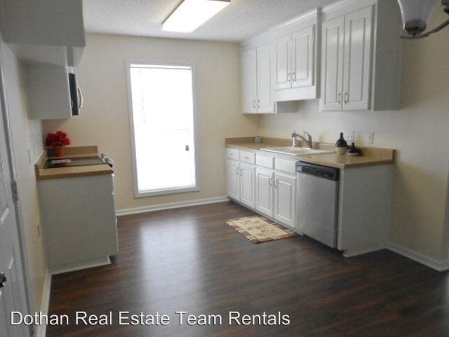 Building Photo - 3 br, 2 bath House - 143 Tree Crest Rd