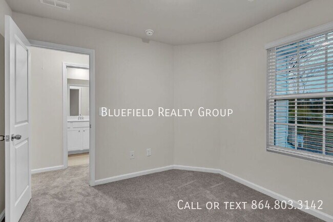 Building Photo - 808 Harper St