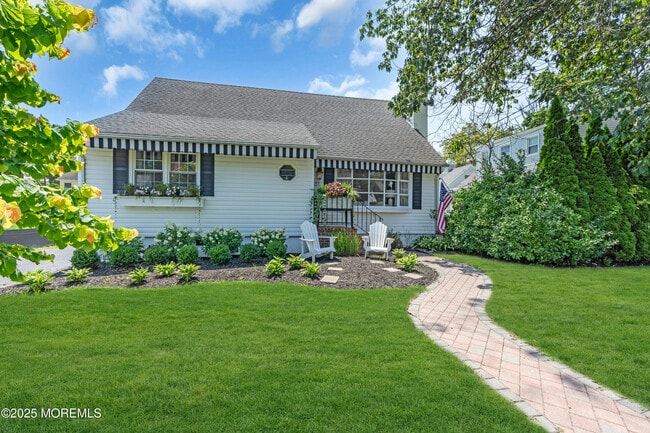 Building Photo - 351 Euclid Ave