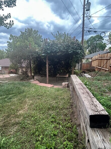 Building Photo - 4995 S Inca Dr