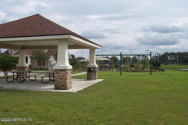 Building Photo - 12212 Angleterre Dr