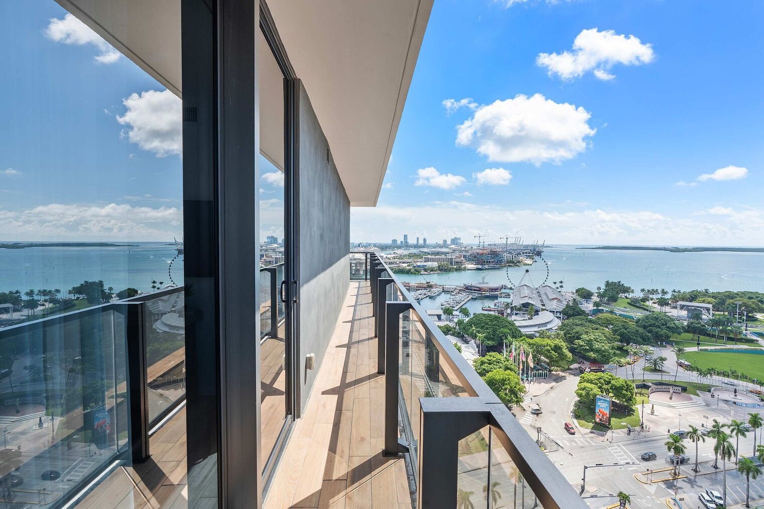 Building Photo - 398 NE 5th St