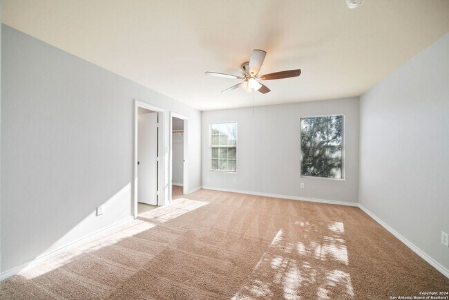 Building Photo - 3 Bedroom and 2.5 Bathroom located in The Gardens at The Summit Subdivision