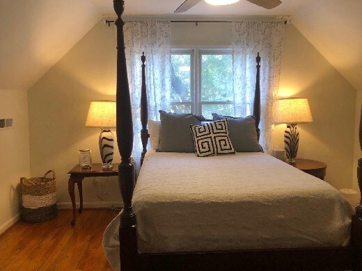 Building Photo - $2250 Furnished 2-Bed Guesthouse w/ Pool