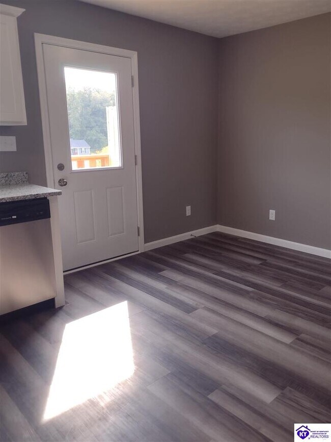 Building Photo - 265 Palmetto Loop