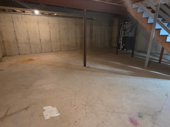 Building Photo - 1485 Exeter Ln