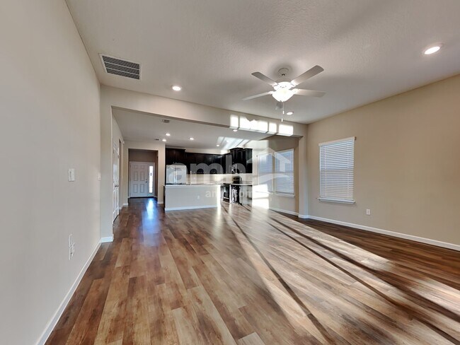 Building Photo - 111 Hemlock Point