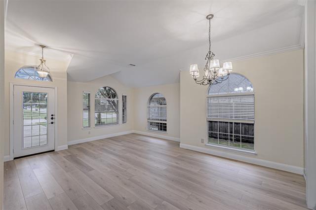 Building Photo - 10601 Robincreek Ln