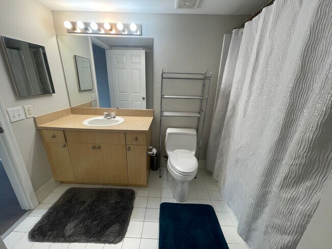Building Photo - ANNUAL RENTAL - 1 BED / 1 BATH THE SANCTUARY AT IMPERIAL RIVER