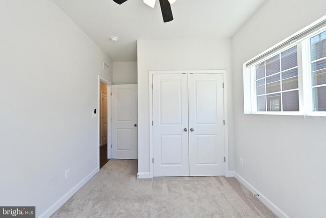 Building Photo - 4388 Fair Lakes Ct