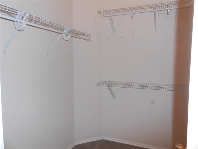 Building Photo - 492 Northbrook Ave