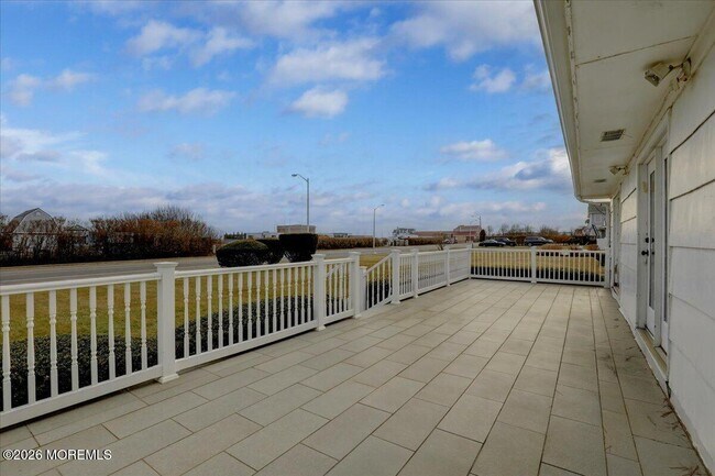 Building Photo - 8 Pullman Ave