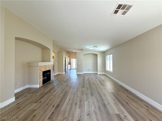 Building Photo - 2278 Chestnut Ranch Ave