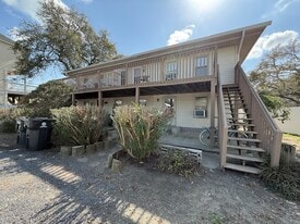 Building Photo - 131 Sunset Dr