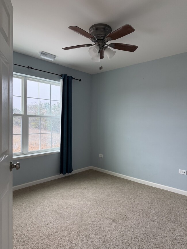 Building Photo - 544 Silverton Dr