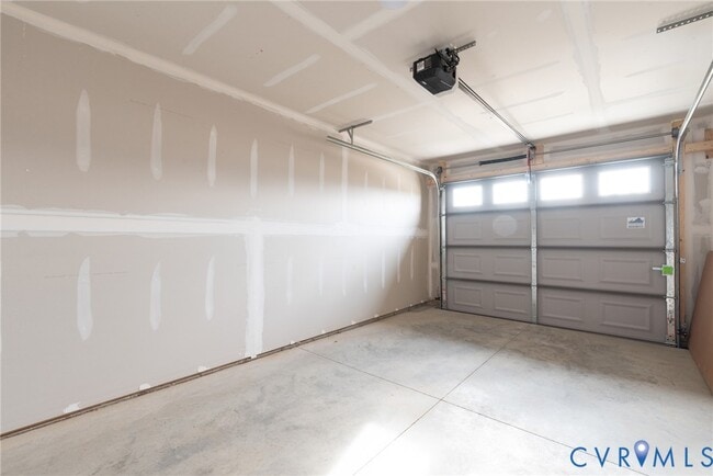 Building Photo - 5327 Chamberlayne Rd