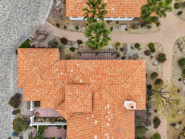 Building Photo - 209 Piazza Di Sotto