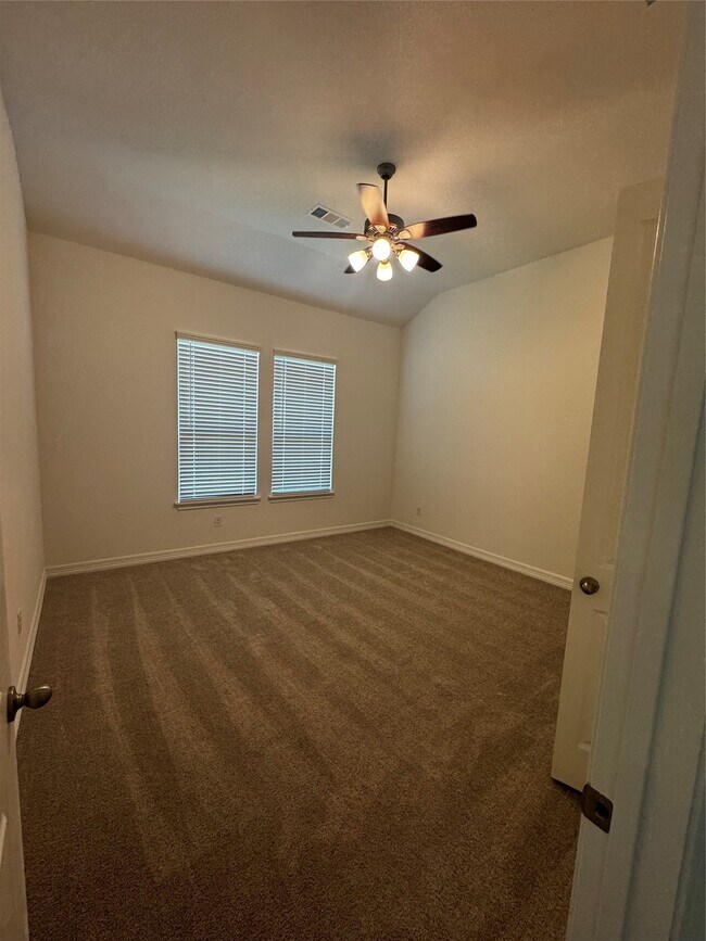 Building Photo - 23642 Red Rowan Ln