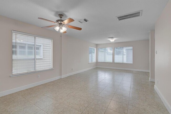 Building Photo - 18730 Atasca Oaks Dr