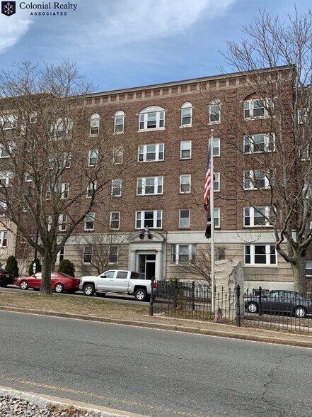 Primary Photo - 1623 Commonwealth Ave