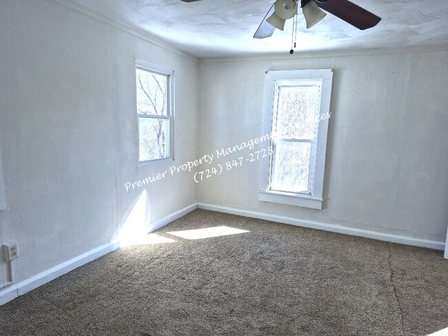 Building Photo - 407 Morton Ave