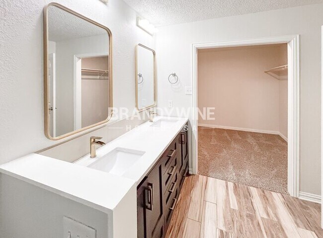 Building Photo - 3608 Montridge Ct