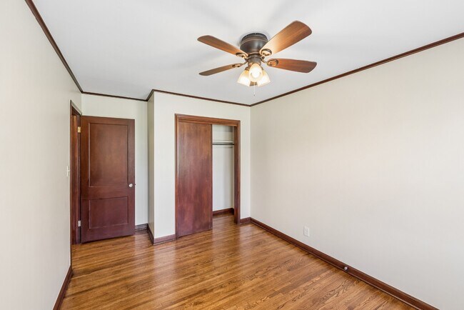 Building Photo - 3317 S Louisville Ave