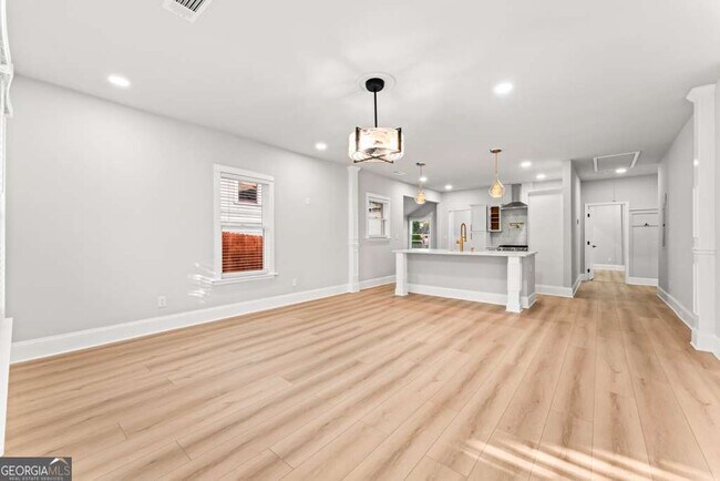 Building Photo - 2128 Hosea L Williams Dr NE
