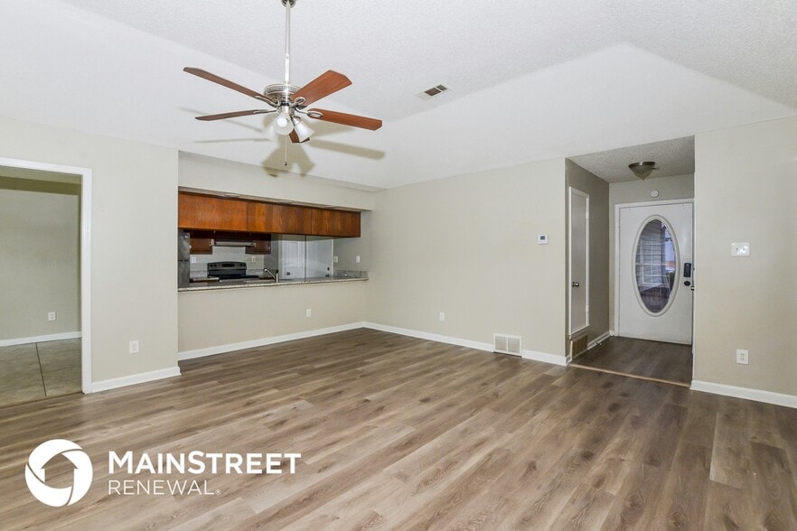 Building Photo - 1247 Grange Way Dr