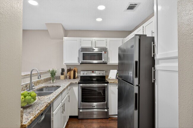 Building Photo - 4107 Medical Dr