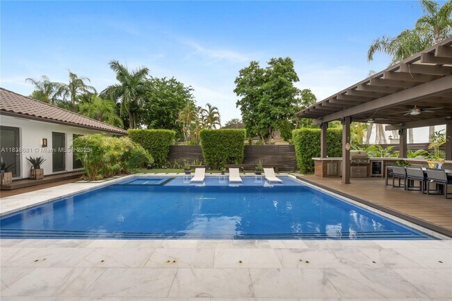 Building Photo - 9465 NW 52nd Doral Ln