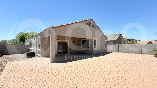 Building Photo - 1228 E Palo Verde Dr