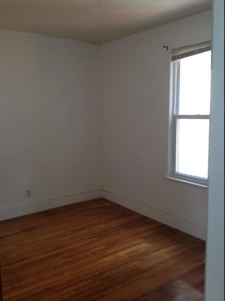 Building Photo - 17 Pinckney St