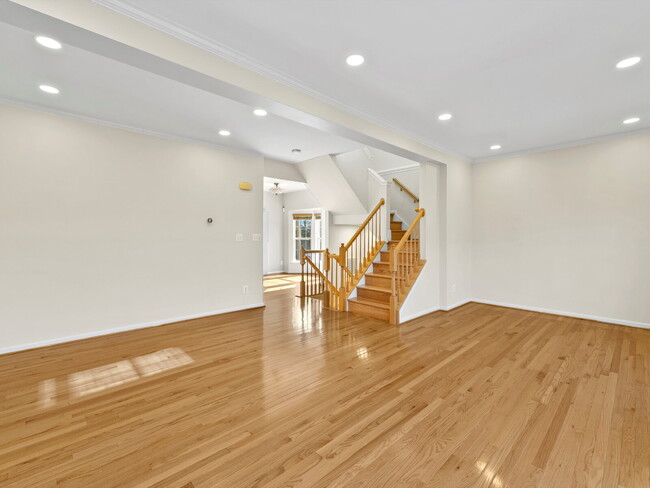 Building Photo - Sunlit Sanctuary Awaits: Spacious Townhous...