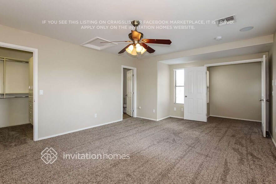 Building Photo - 11166 W McKinley St