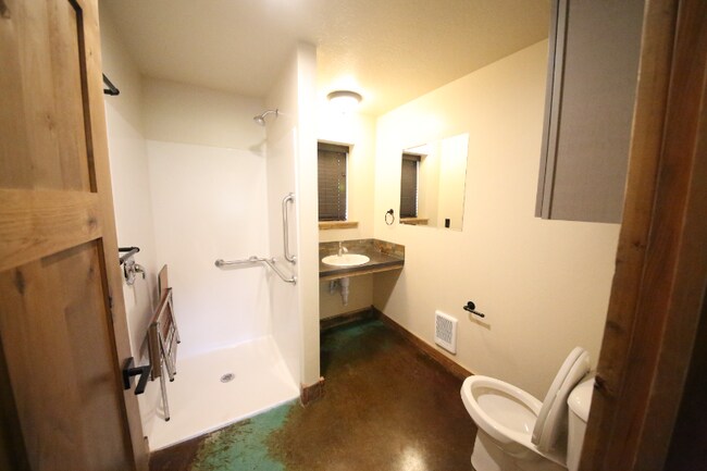 Building Photo - 6269 Pinyon Way