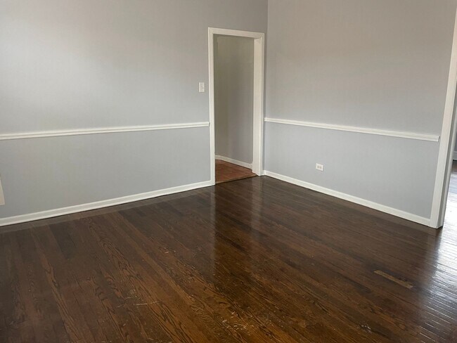 Building Photo - 8411 S Elizabeth St