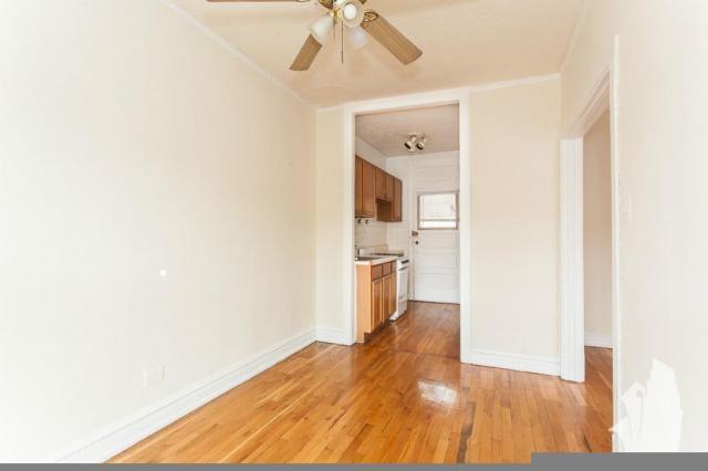 Building Photo - 1 bedroom in Chicago IL 60657