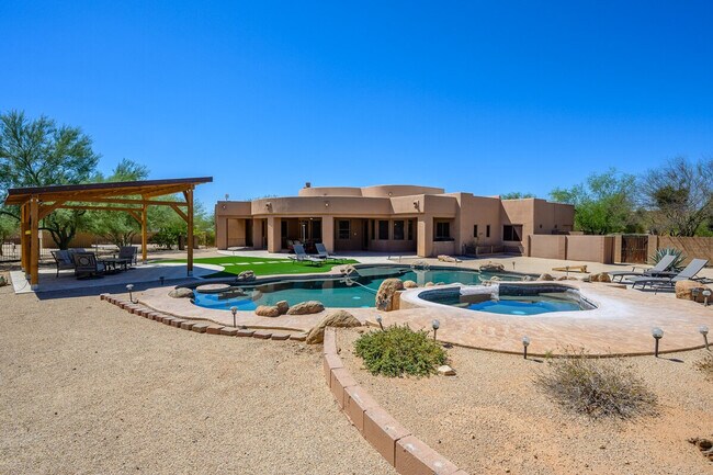 Building Photo - 39609 N 2nd Way