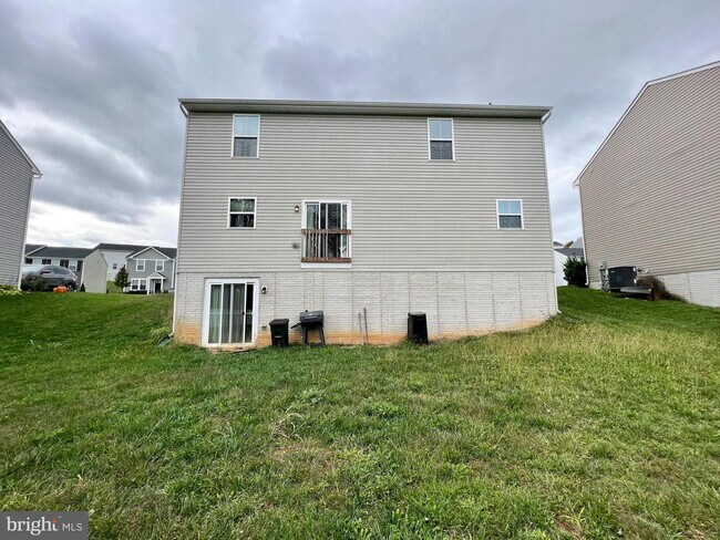 Building Photo - 255 Severna Pkwy