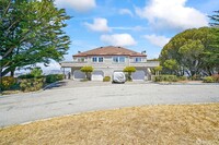 Building Photo - 420 Pointe Pacific Dr