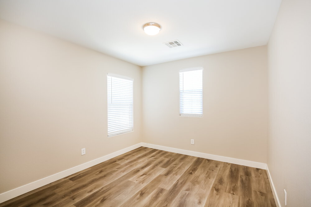 Building Photo - 25 Copper Pine Ave