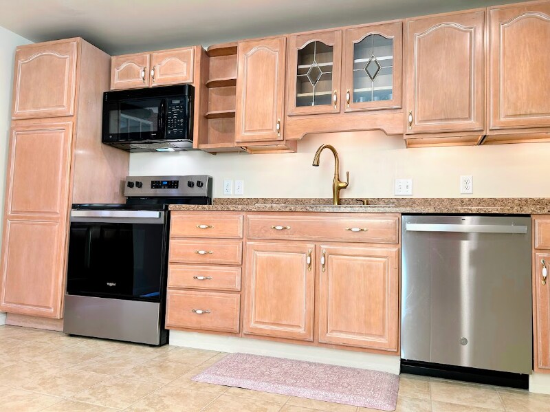 Building Photo - 118 W Potomac St