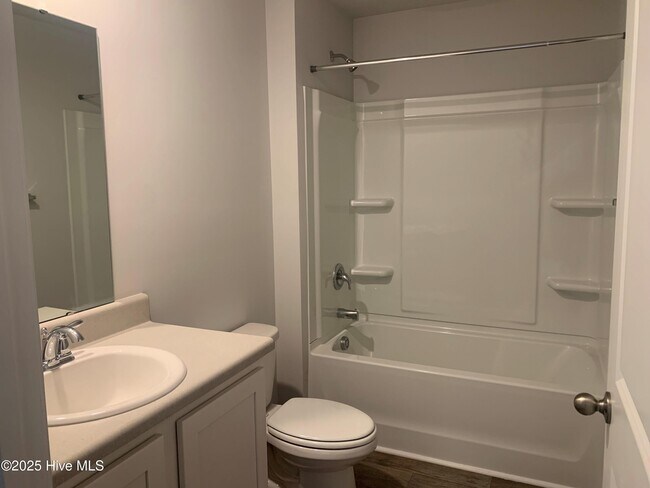 Building Photo - 410 Turp Landing Ln