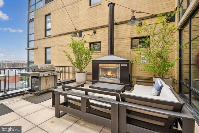 Building Photo - 2125 14th St NW